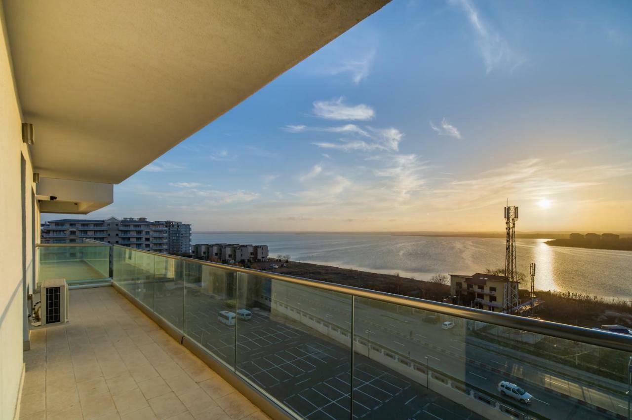 Miramare Residence Aparthotel Năvodari Exteriör bild